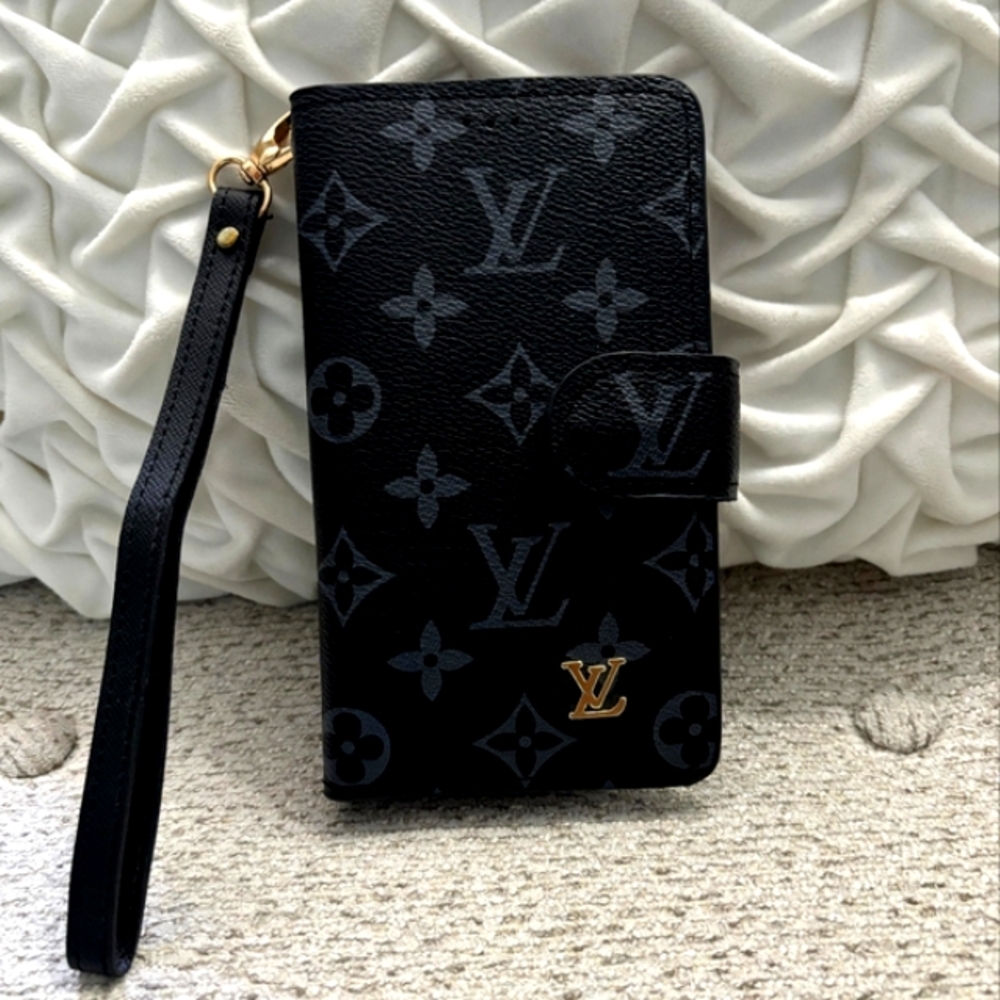 Elegant phone holder wristlet*Offers